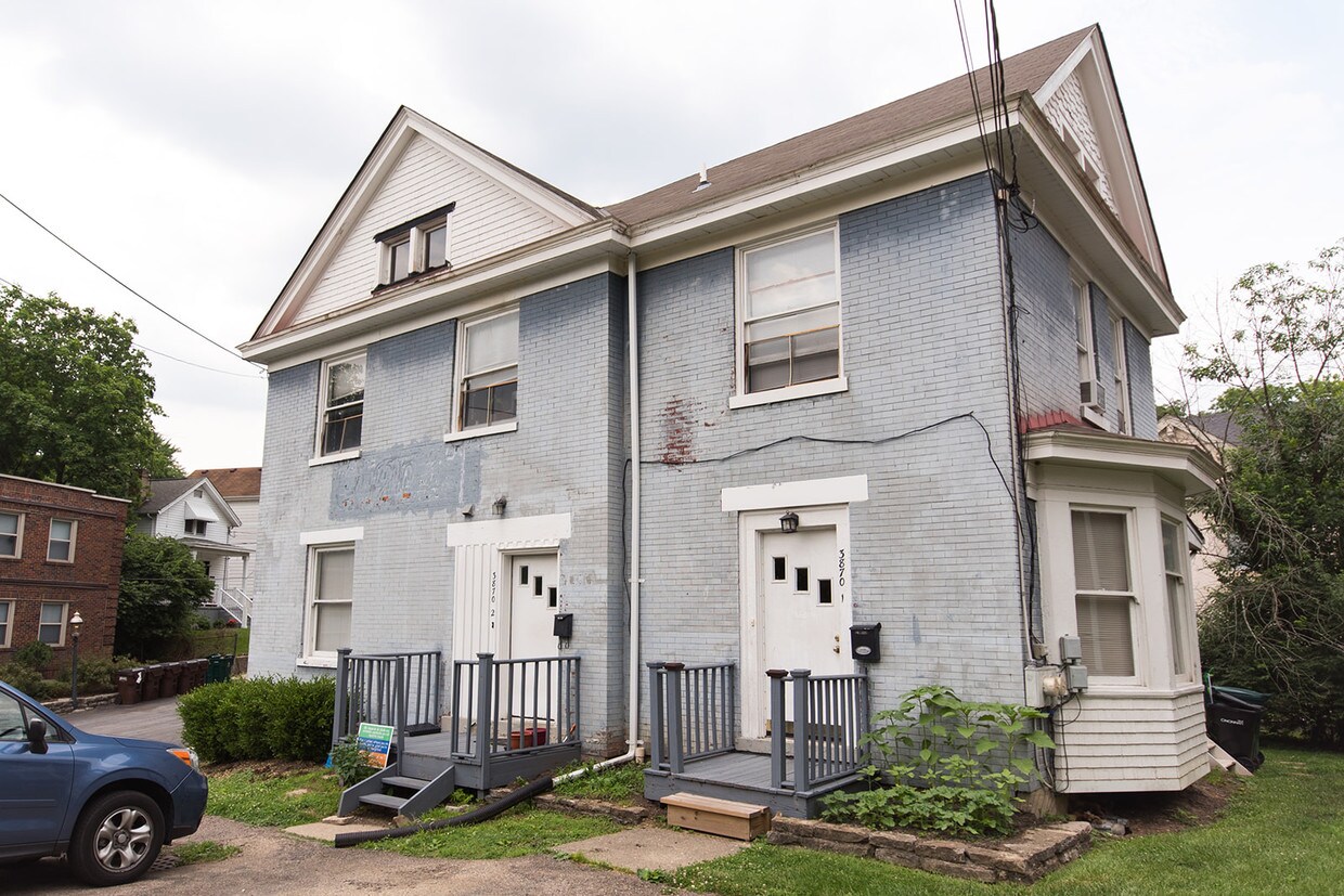 Building Photo - 3870 Mt Vernon Ave