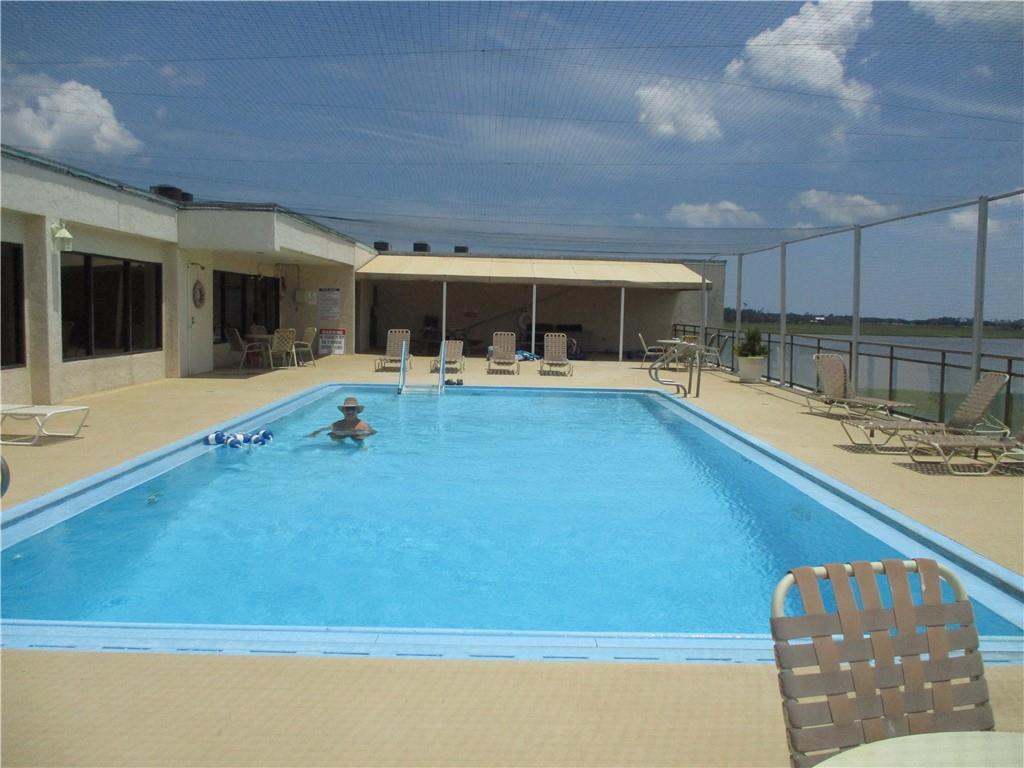 Primary Photo - 1 Marina Dr