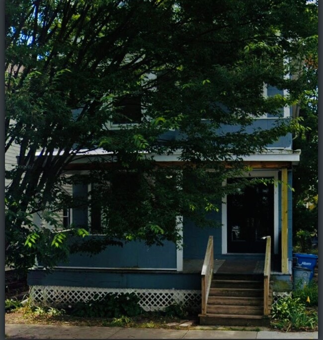 Building Photo - 6 Barclay St