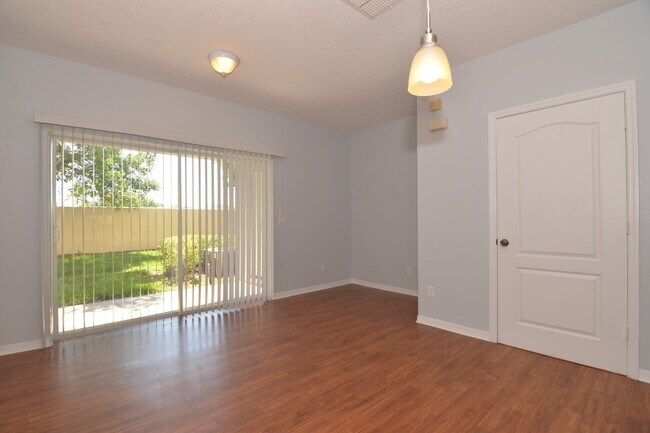 Foto del edificio - 10974 Savannah Wood Ct
