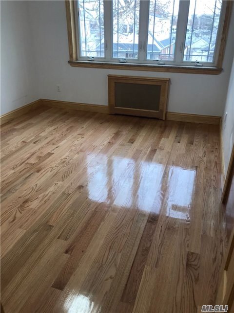 Foto del edificio - 64-44 138th St