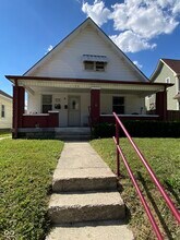 Building Photo - 1106 N Gale St