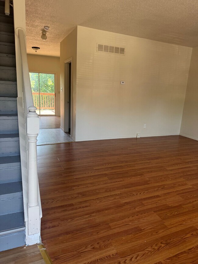 Foto del edificio - 1017 Westward Trails Dr