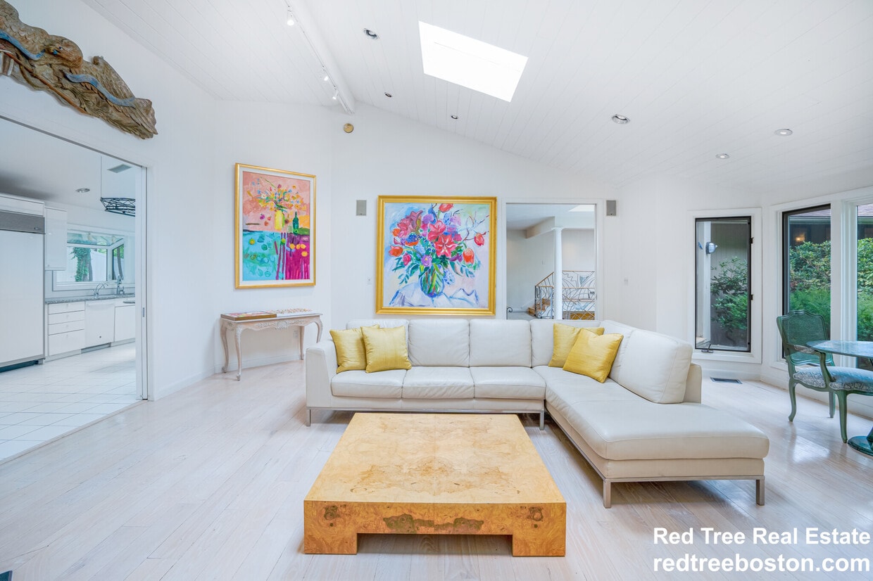 Building Photo - 128 Baldpate Hill Rd