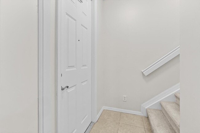 Building Photo - 1460 Corbison Point Pl