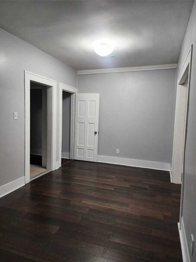 Foto del edificio - 2504 Isabella St