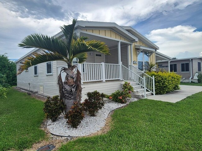 Building Photo - 215 Caviller Ct