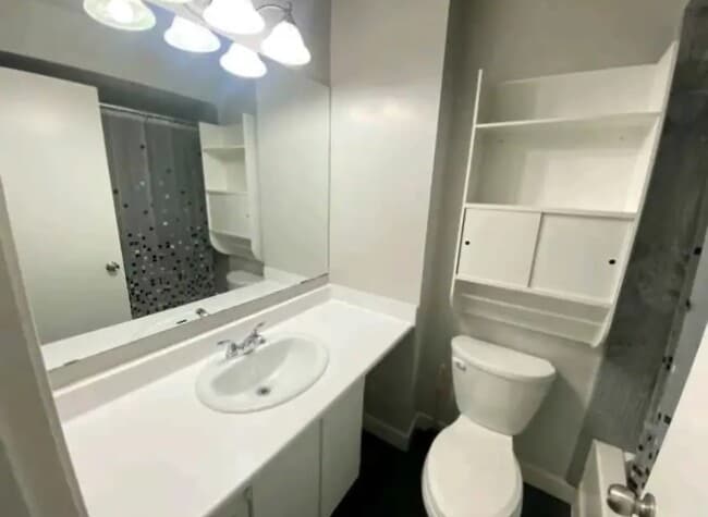 Building Photo - 202 Westhill Pl