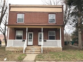 Building Photo - 118 W 7th St