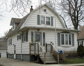 Building Photo - 1109 Bertch Ave