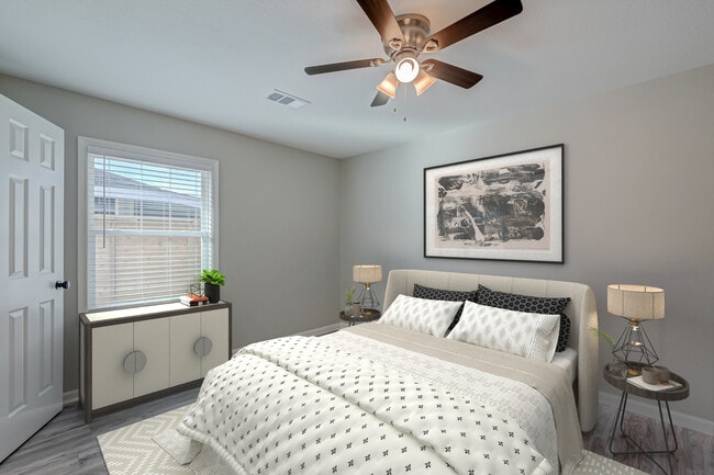 Building Photo - 1914 Lynnview Dr