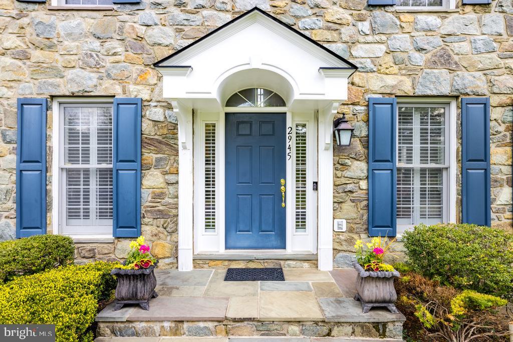 Primary Photo - 2945 Oakton Knoll Ct