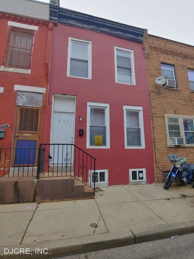 Foto principal - 2 br, 1 bath House - 847 E Hilton Street