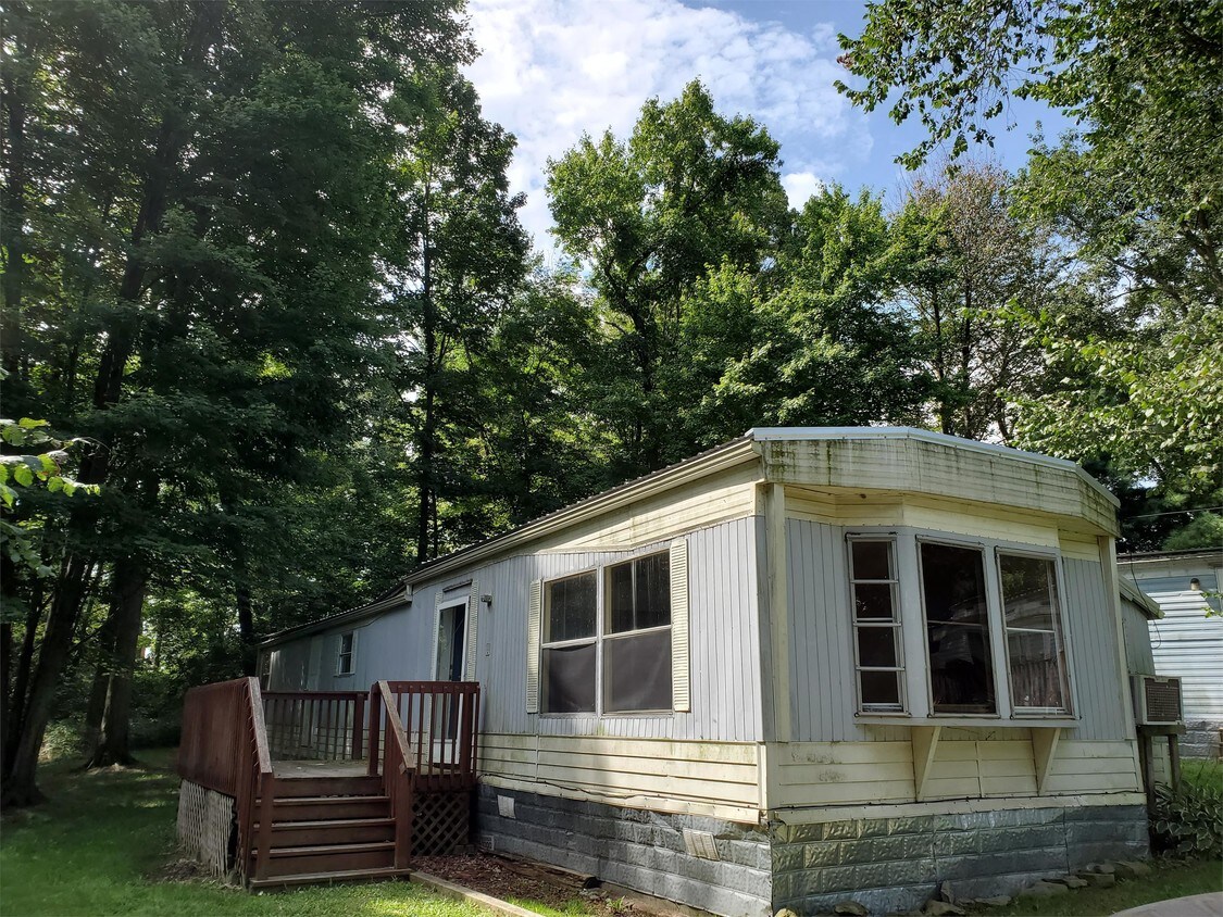 Primary Photo - 8116 Township Rd 323