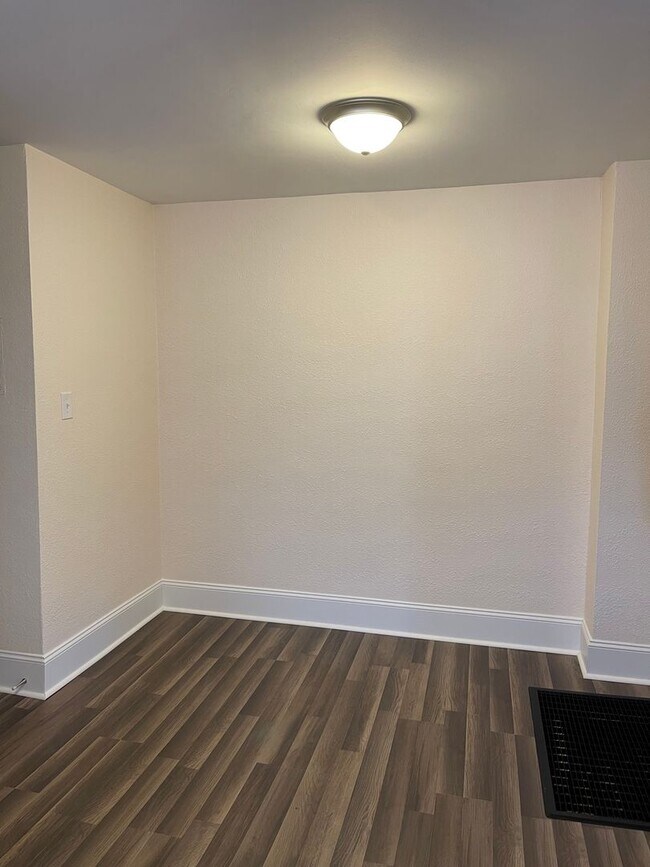 Foto del edificio - 416 N Hardee St