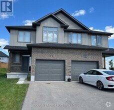 Building Photo - 172 Walsh St