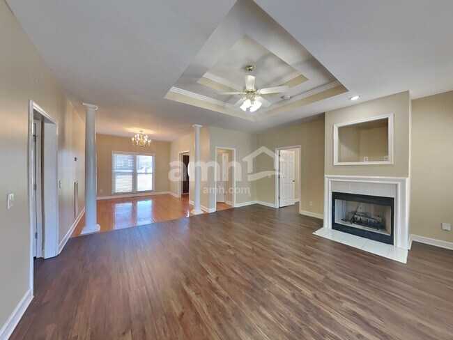 Building Photo - 2885 Runnymeade Drive