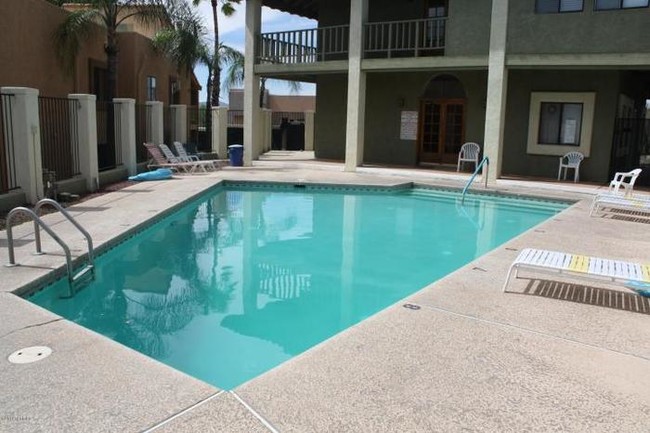Foto del edificio - 8271 N Oracle Rd