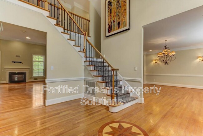 Foto del edificio - 6421 Ashton Park Dr