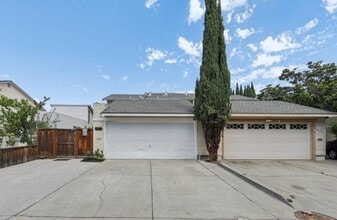 Building Photo - 1040 N Capitol Ave