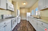 Foto principal - 3665 Normandie Ave