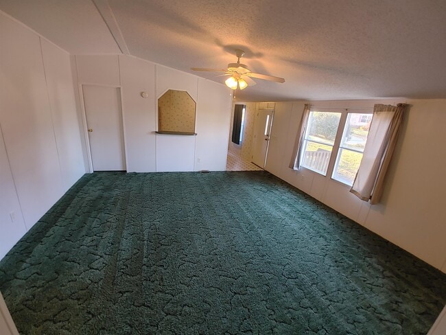 Building Photo - 218 Creektop Ct