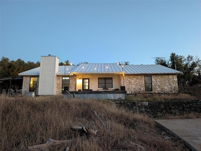 Foto del edificio - 306 Deer Creek Cir