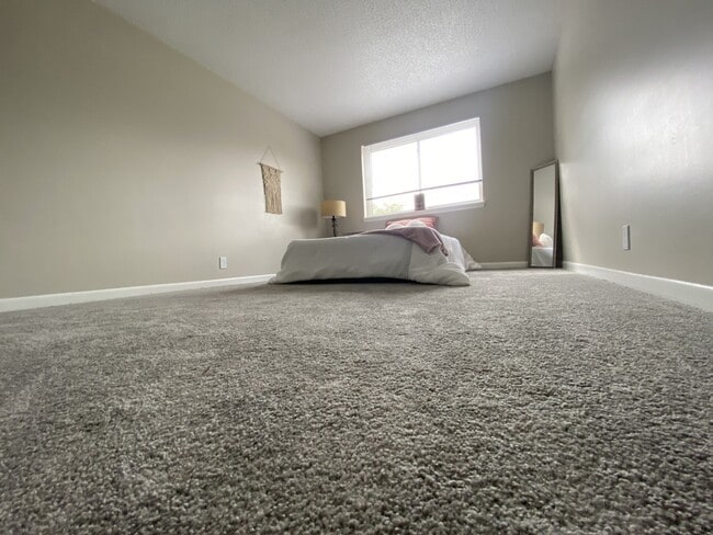 Foto del edificio - 1005 Hickory Hill Ln