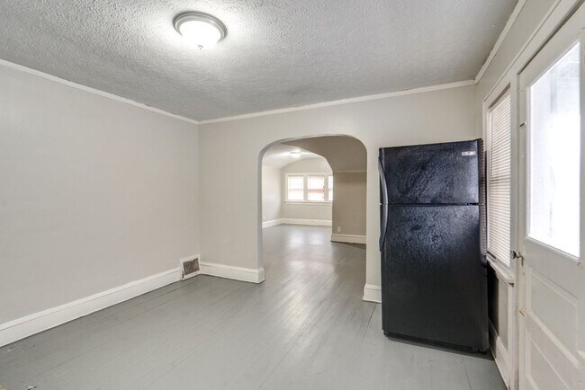 Foto del edificio - 614 Madison Ave