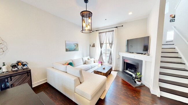 Building Photo - 2058 Atherton Heights Ln