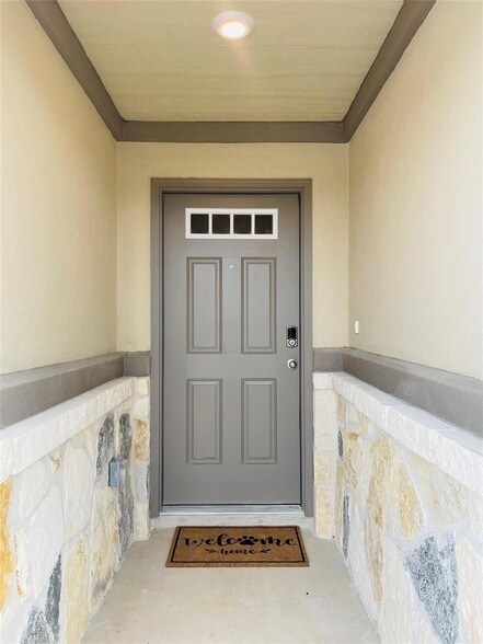 Foto del edificio - 17809 Owl Tree Rd