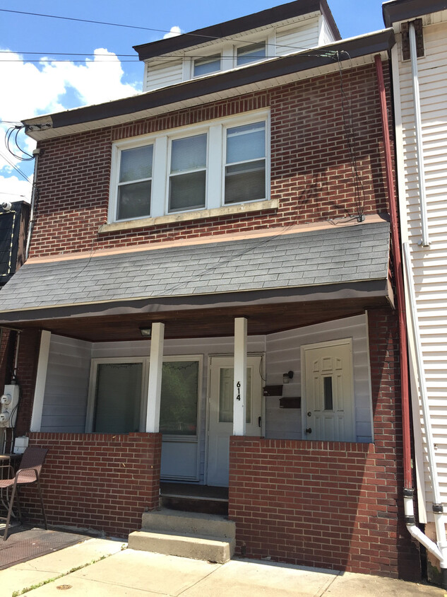 614 North Ave Unit Apt #1, Millvale, PA 15209 - Room for Rent in ...