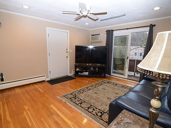 Building Photo - 63 Lionel Ave