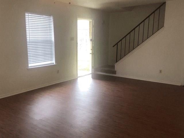 Building Photo - 3959 N Garland Ave