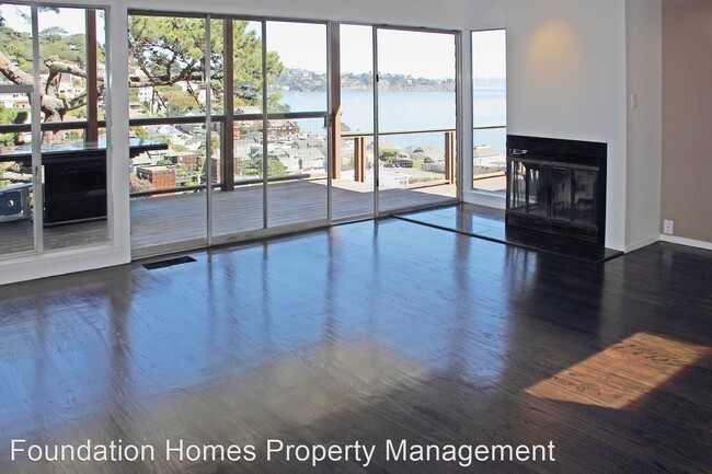 Building Photo - 2 br, 1.5 bath House - 116 Sausalito Blvd.