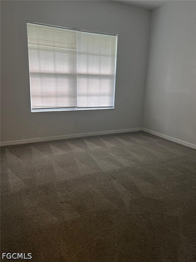 Foto del edificio - 8358 Bernwood Cove Loop