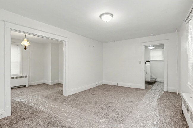 Foto del edificio - 218-222 S Sporting Hill Rd