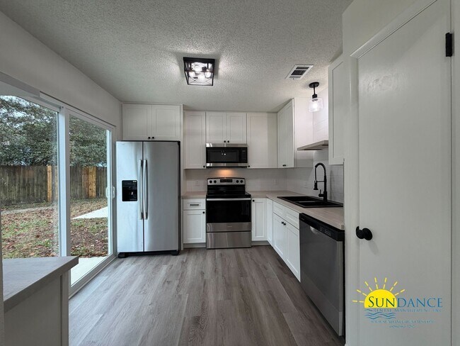Foto del edificio - Newly Renovated 3-Bedroom Home in Hidden Trails – Fort Walton Beach!