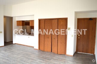 Building Photo - 2289 S Thompson Dr