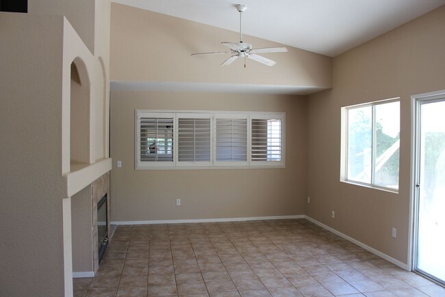 Building Photo - Back On The Rental Market Updated 4 Bedroo...