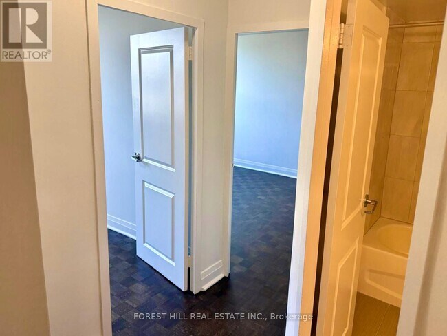 Photo du bâtiment - 35 Esterbrooke Ave.