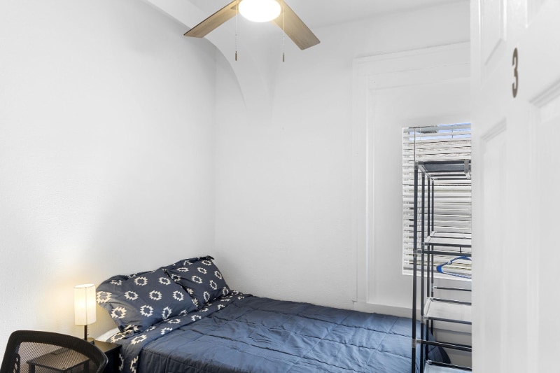 Primary Photo - 518 N Ohio Ave