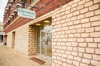 Building Photo - 101 SE 2nd St