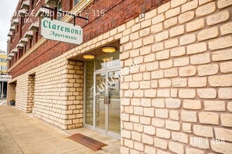 Building Photo - 101 SE 2nd St