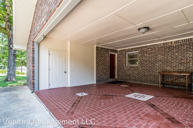 Building Photo - 4 br, 2 bath House - 320 Pine Trail Rd