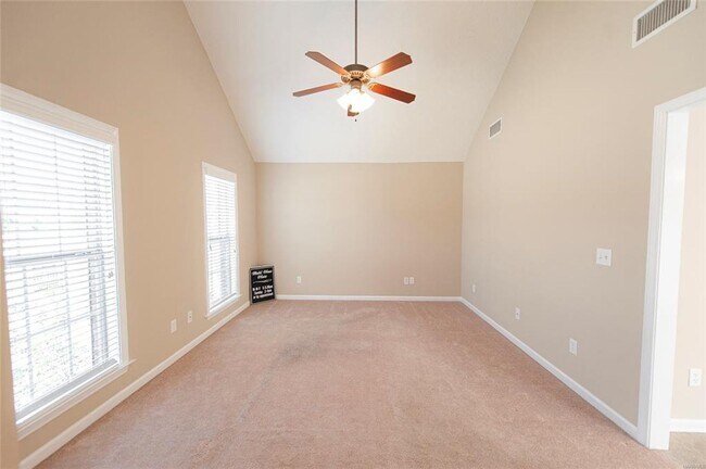 Building Photo - 6317 Burbank Crossing Loop