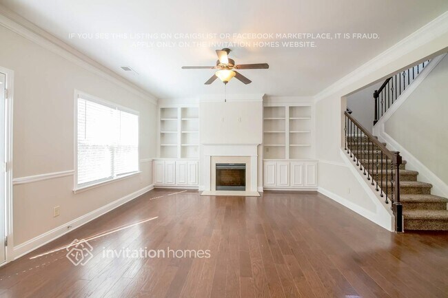Foto del edificio - 435 Crestmont Ln
