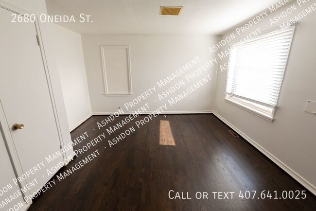 Building Photo - 2680 Oneida St