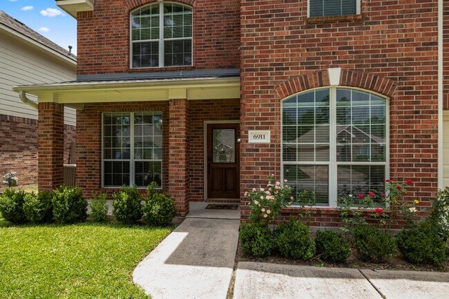 Foto del edificio - 6911 Autumn Rain Ln