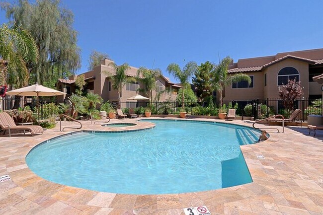 Building Photo - Furnished North Scottsdale Condo off the 101 loop!!